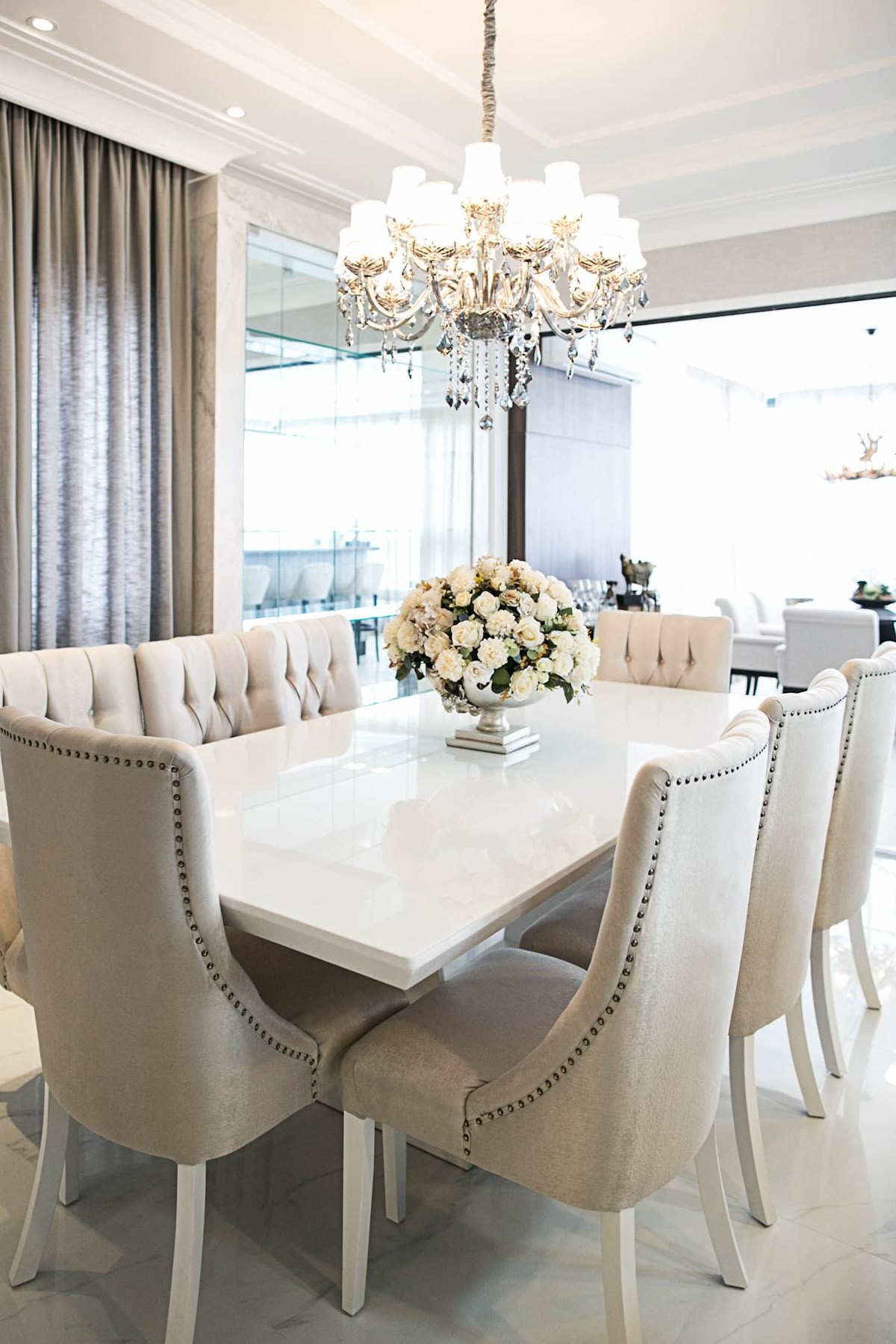 Solid Wood Dining Table – Elegant Family Dinner Table